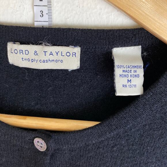 Lord & Taylor 100% Cashmere Cardigan Size M Black Sweater Old Money *repaired - Picture 9 of 11